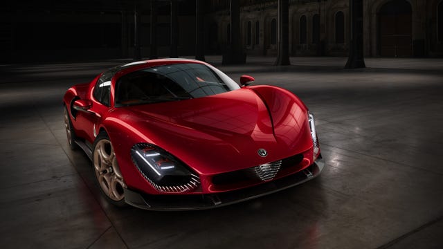 Alfa Romeo 33 Stradale 2025 Alfa Romeo 33 Stradale: What We Know So Far