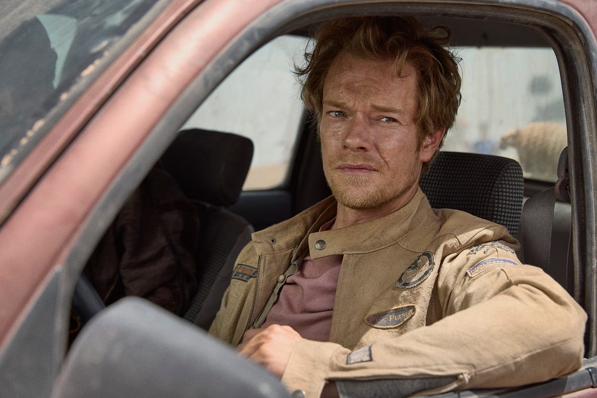 alfie-allen-atomic-689dde9729bf4.jpg?crop=1.00xw:0.846xh;0,0.00780xh&resize=1200:*