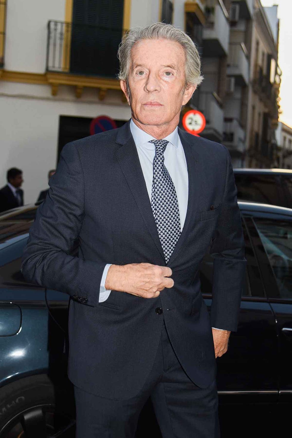 a man in a suit and tie