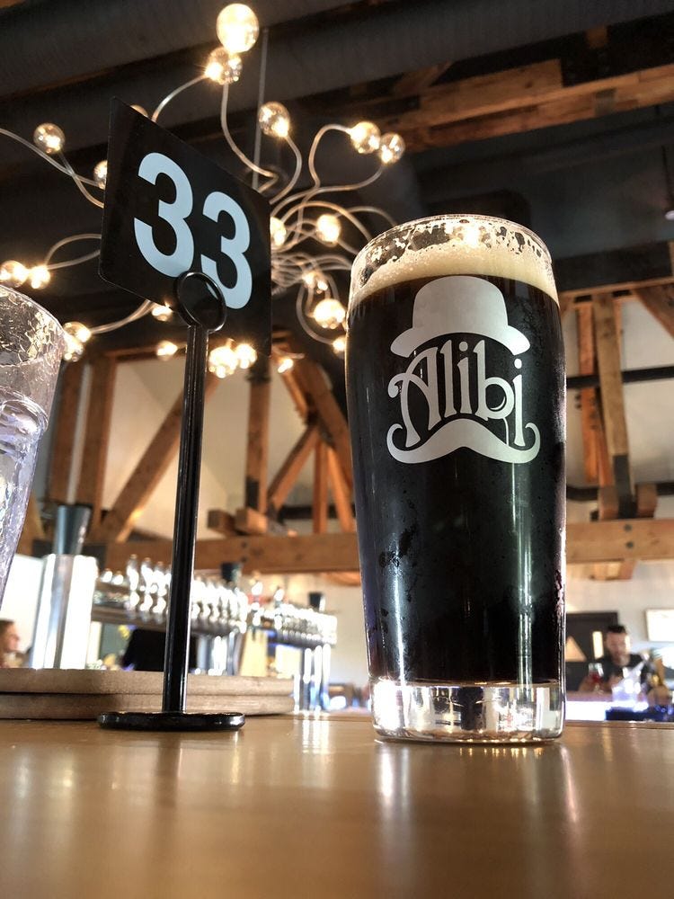 Drink, Beer, Stout, Pint glass, Ale, Distilled beverage, Barware, 