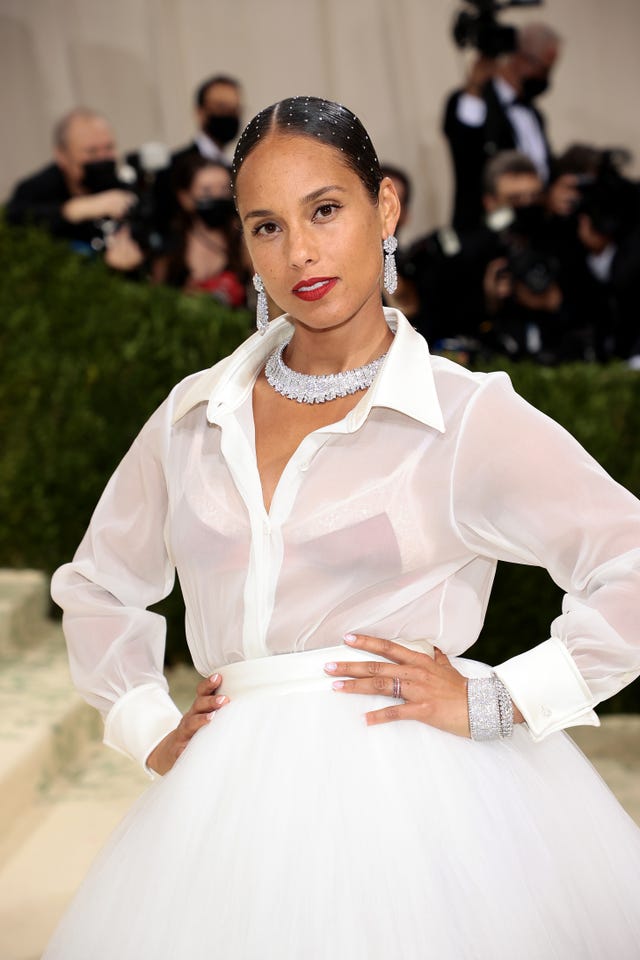 Alicia Keys Blasts Social Media for Affecting Body Image