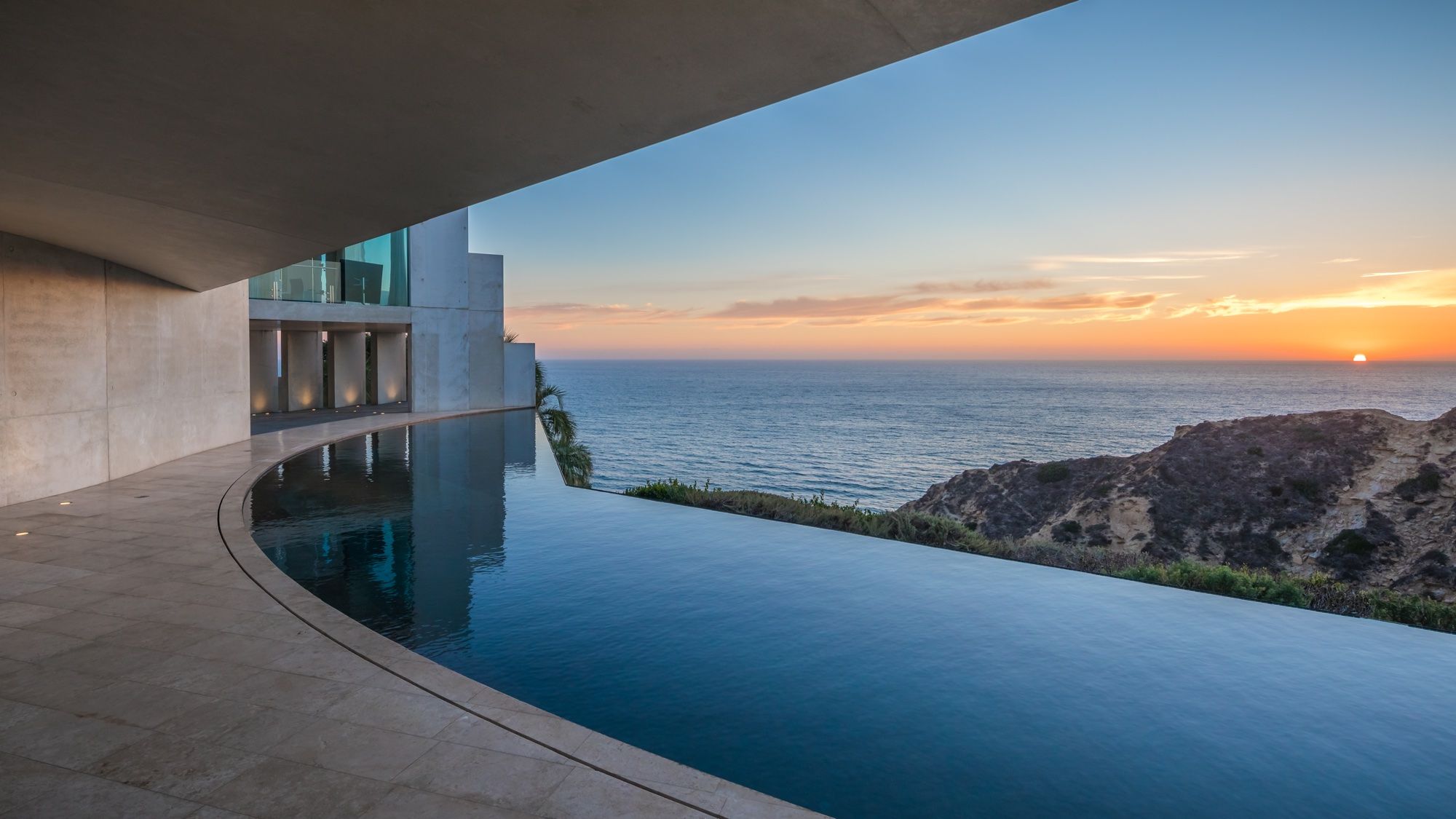 Alicia Keys Buys 'Coolest Home in America' For $20.8 million