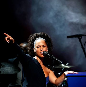 alicia keys performs live at the apollo theater for siriusxm and pandora's small stage series in harlem, ny