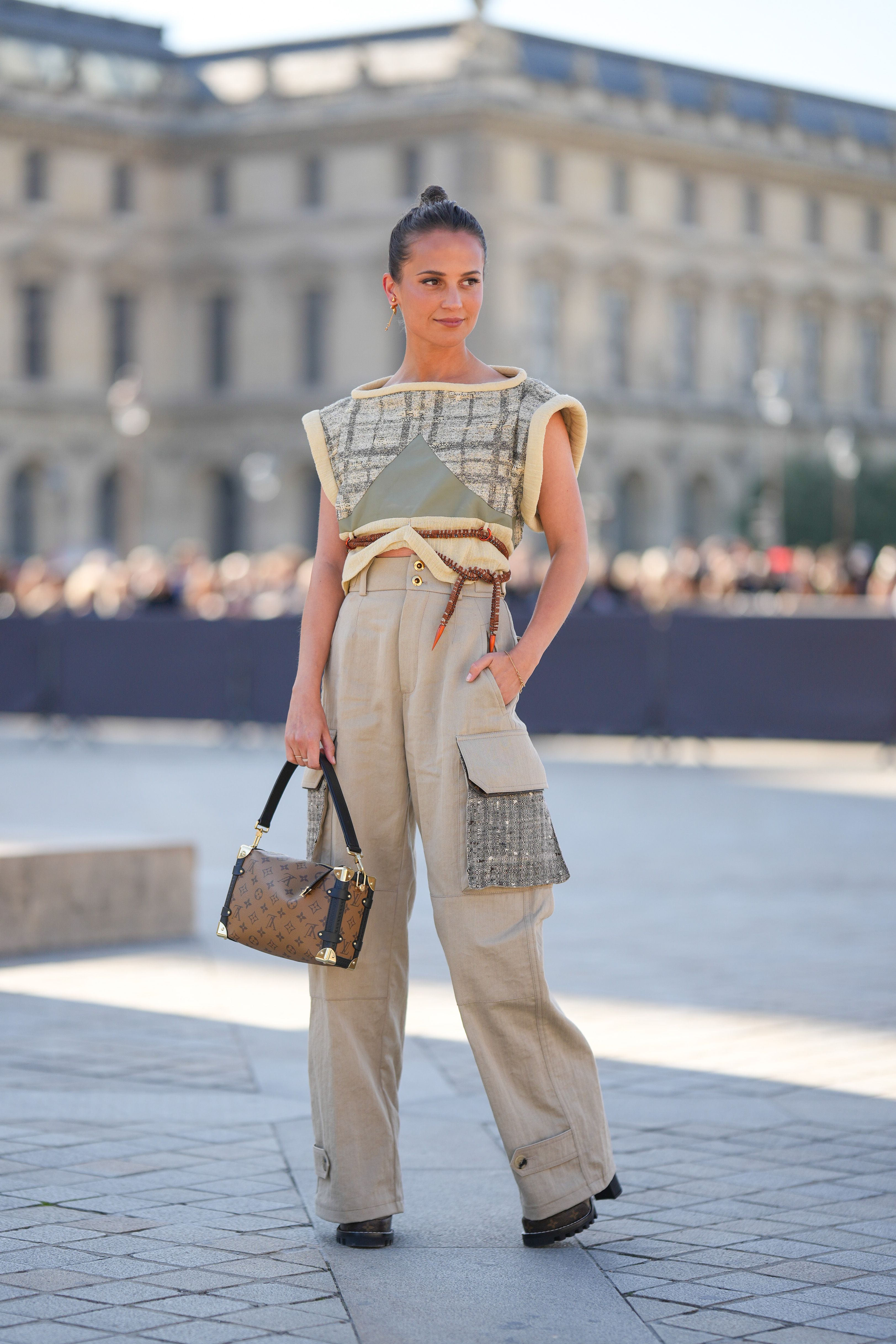 Alicia Vikander Wears A Pale Yellow And Green Tweed News Photo 1678964553 