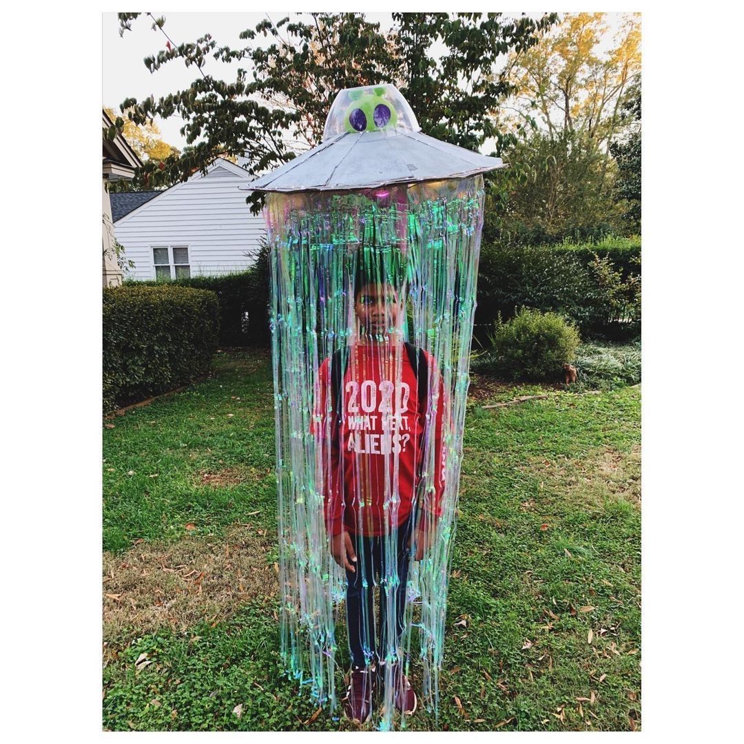45 DIY Alien Halloween Costumes – Alien Costume Ideas 2020