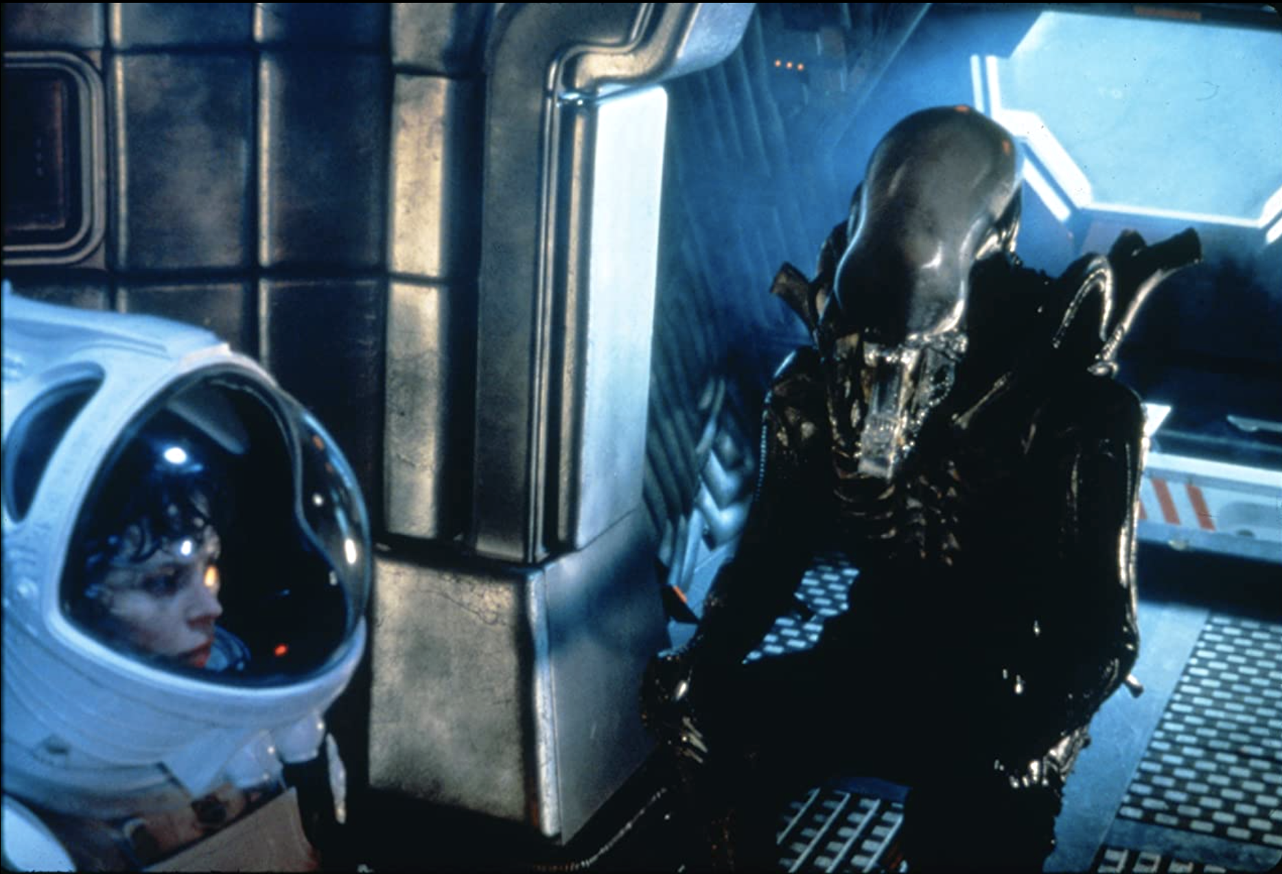 Alien universe viewing order  Alien vs predator 2004, Alien