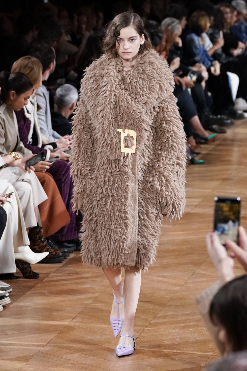 Stella McCartney : Runway - Paris Fashion Week Womenswear Fall/Winter 2020/2021