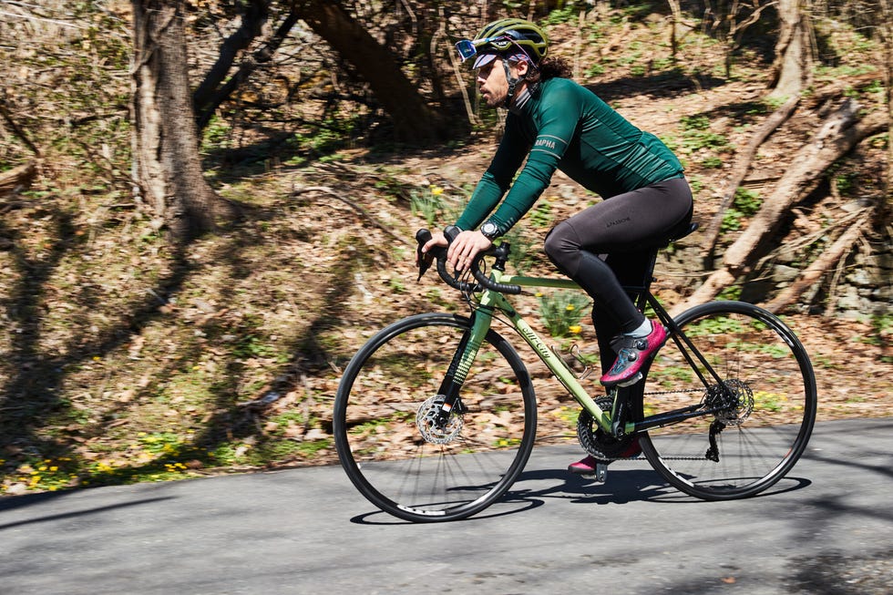 gabe riding a properly fitting road bike