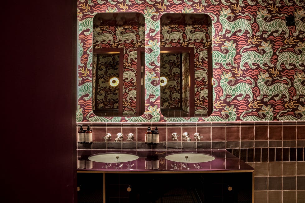 Allbright loos by Suzy Hoodless, Mayfair