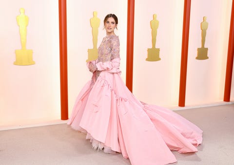 allison williams in giambattista valli