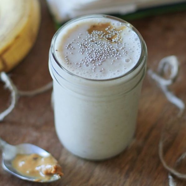 almond butter protein smoothie whole30