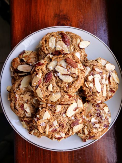 almond cookies  delishcom