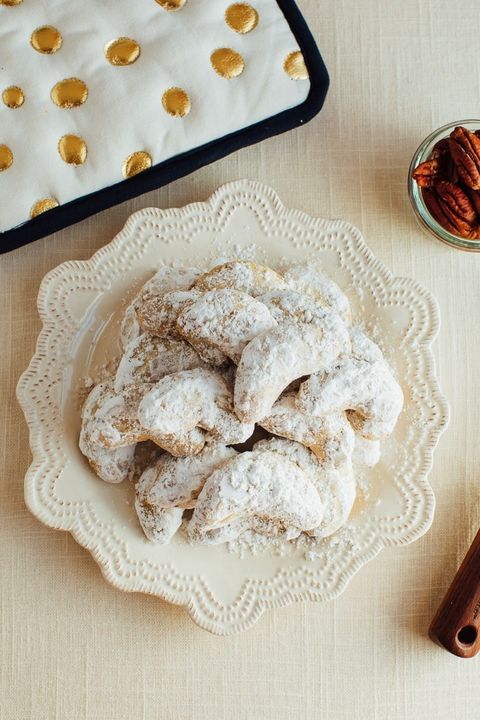 Almond Flour Crescent Cookies