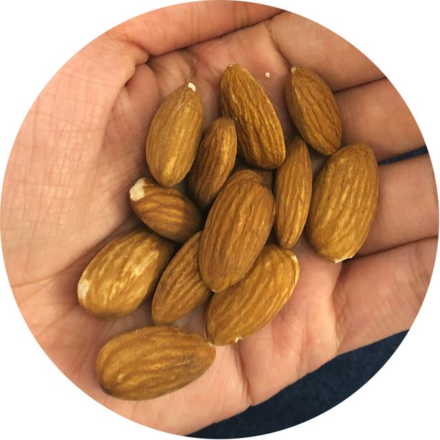 Almond, Food, Nut, Plant, Nuts & seeds, Ingredient, Produce, Superfood, 