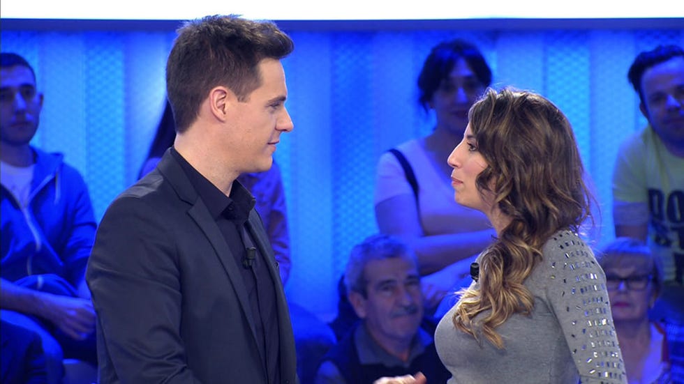 almudena cid, entre lágrimas, envía un mensaje de apoyo a christian gálvez ante las críticas recibidas por su exposición
