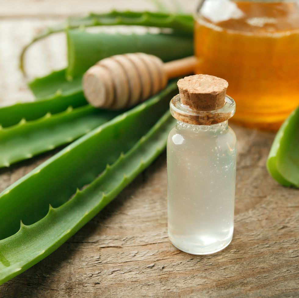 honey and aloe diy face mask ingredients