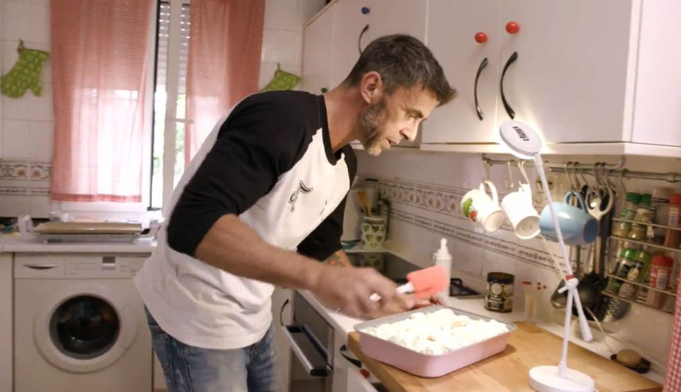 Alonso Caparrós enseña su casa en 'Ven a cenar conmigo'