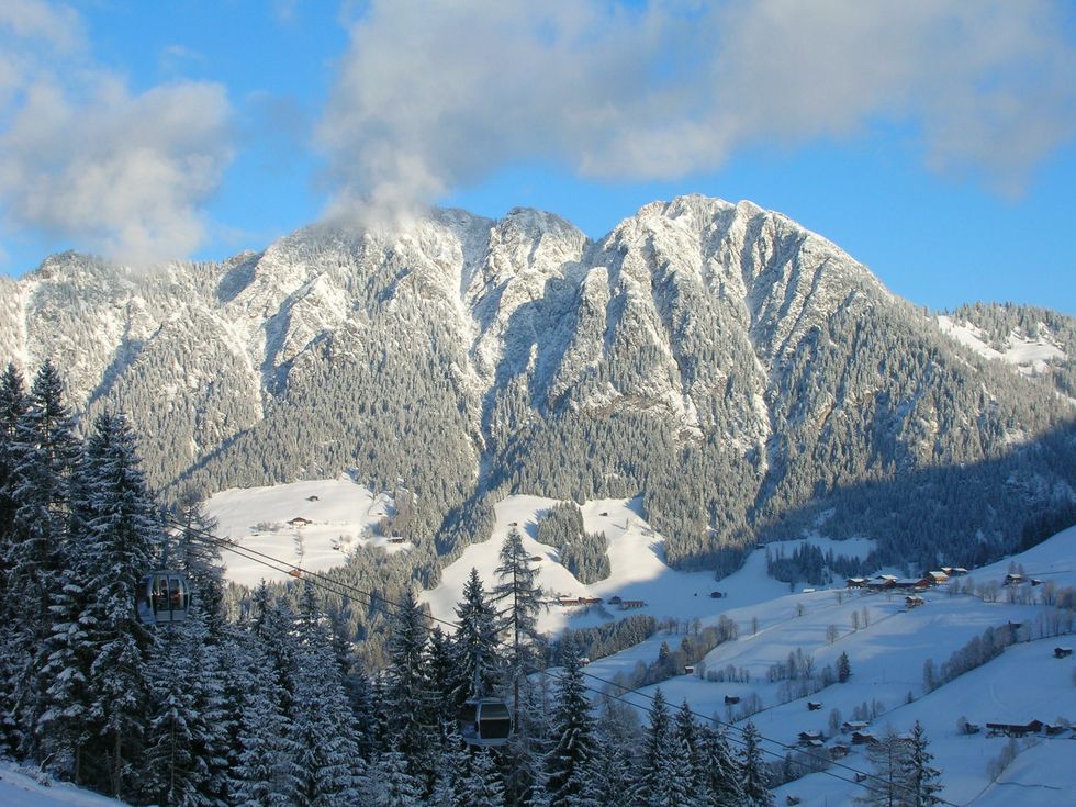 Mountainous landforms, Mountain, Mountain range, Snow, Winter, Ridge, Sky, Massif, Wilderness, Alps, 