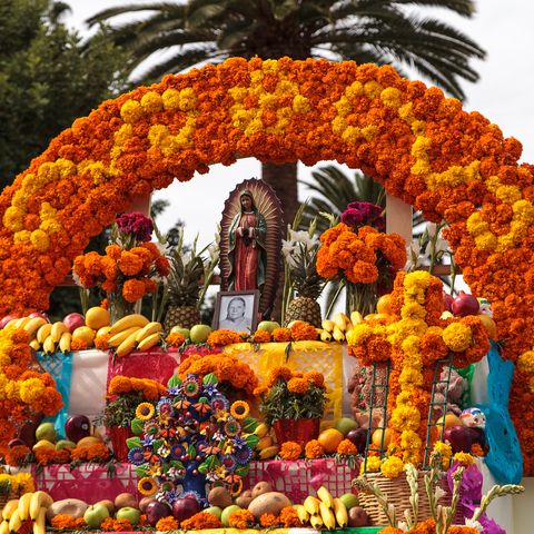 alter at day of the dead