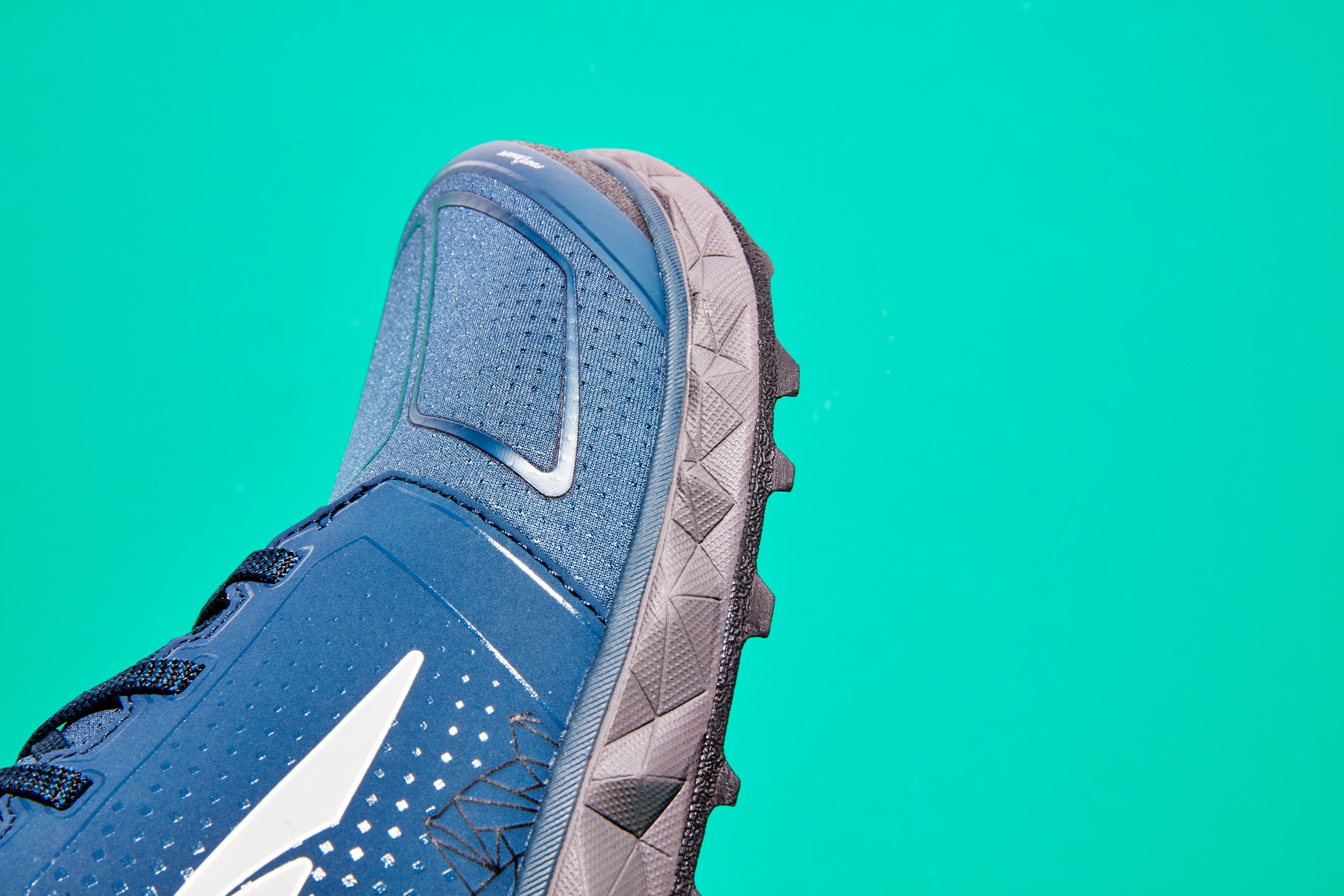 Altra Superior