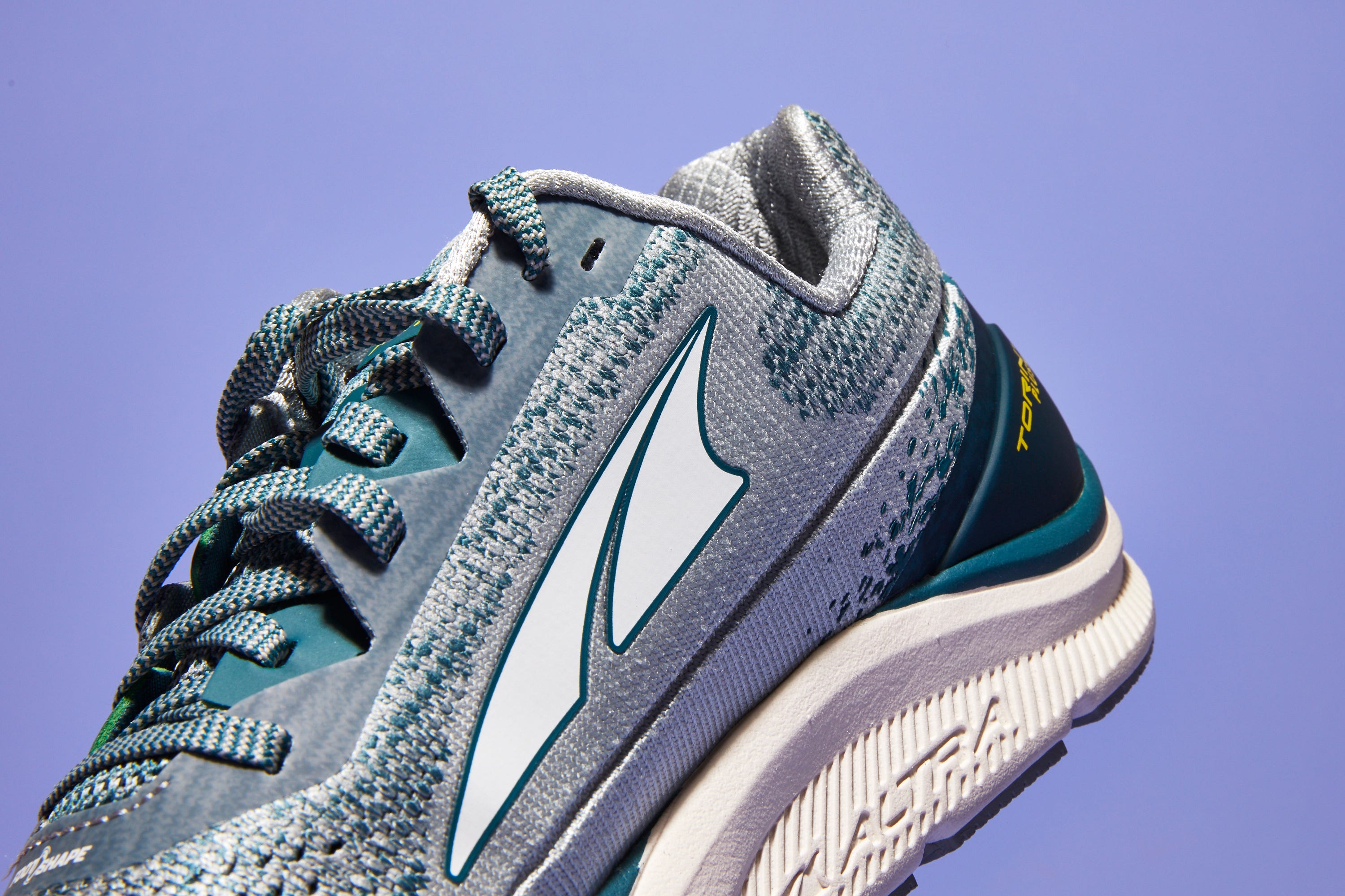Blue, Daytime, Product, Athletic shoe, Photograph, Running shoe, White, Line, Light, Carmine, 