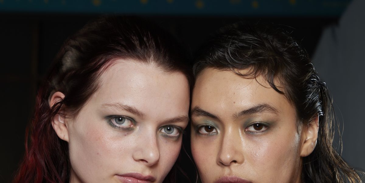 How To Get The Grunge Girl Look, AW22’s Top Beauty Trend