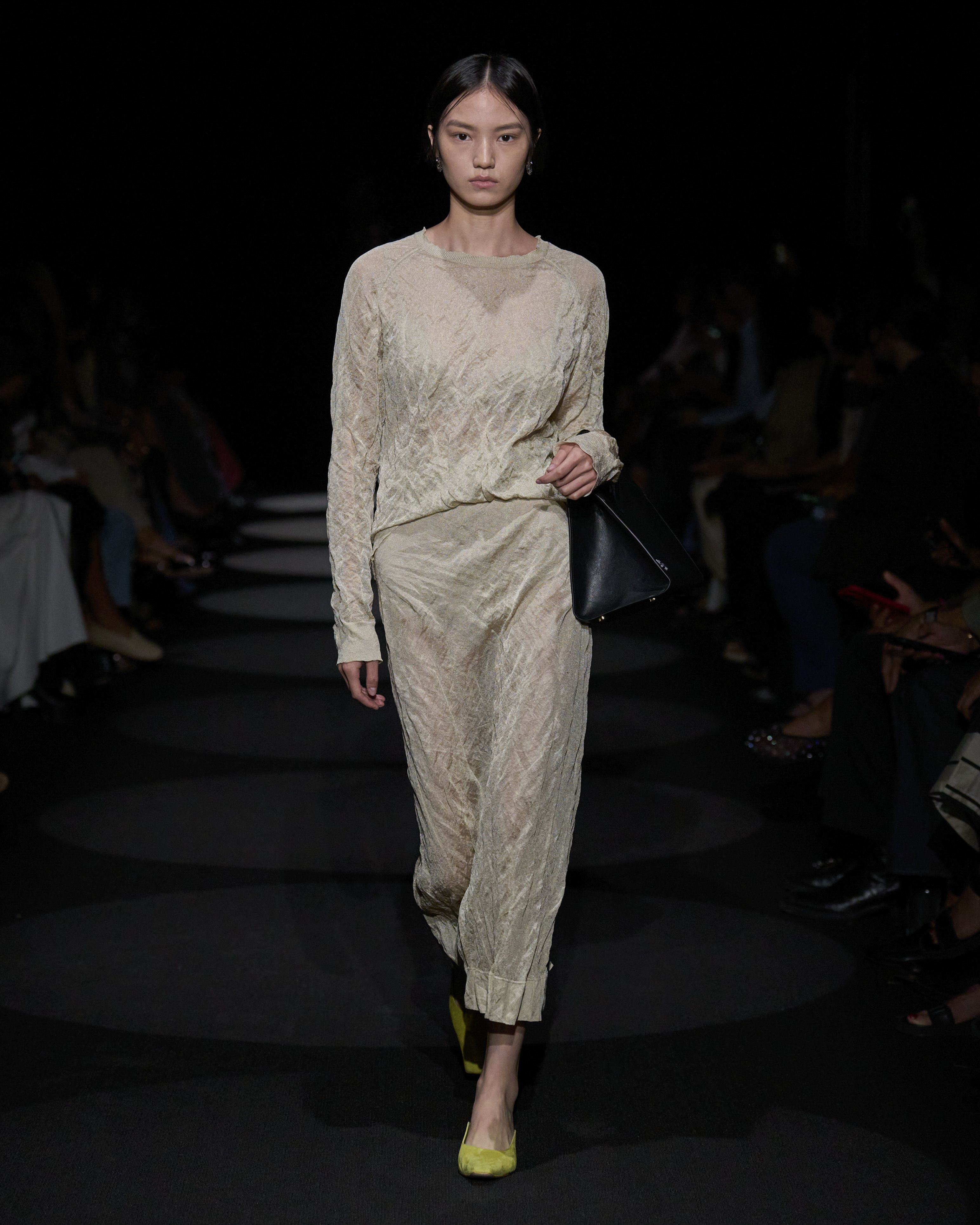 セブンイレブン 冬ギフト 2024 アルチュザラ（ALTUZARRA）2024春夏コレクション | ファッション トップス