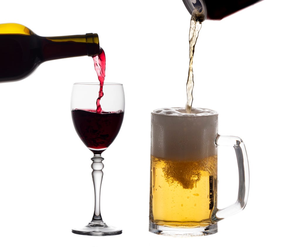 qué tiene más calorías, el vino o la cerveza