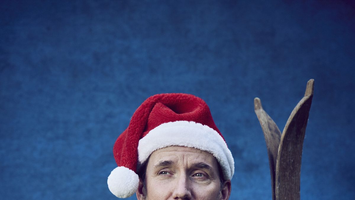 preview for Ben Miller on Christmas in the Cotswolds