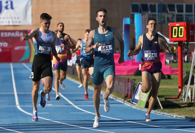nerja mÁlaga, 26062022  el atleta Álvaro de arriba c, seguido de adrián ben i y mariano garcía d, durante la final masculina de 800 metros del campeonato de españa absoluto de atletismo que se celebra hoy domingo en la localidad de nerja málaga efedaniel pérez