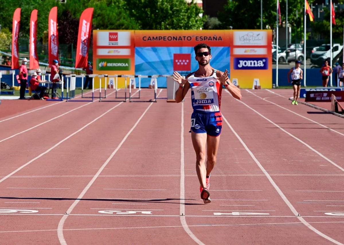 preview for Álvaro Martín, campeón de España de 10.000m marcha en Torrent 2023