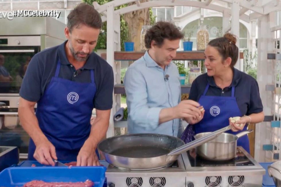 alvaro munoz escassi en masterchef celebrity 8