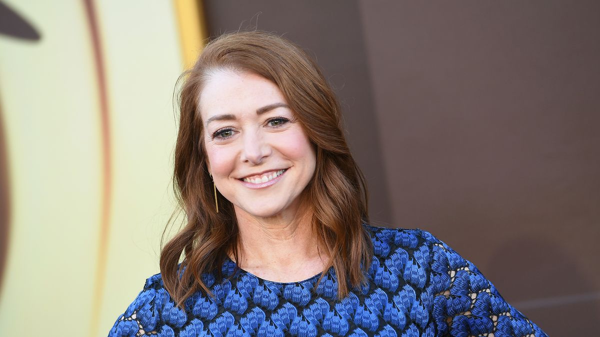 preview for Alyson Hannigan on her first superhero movie