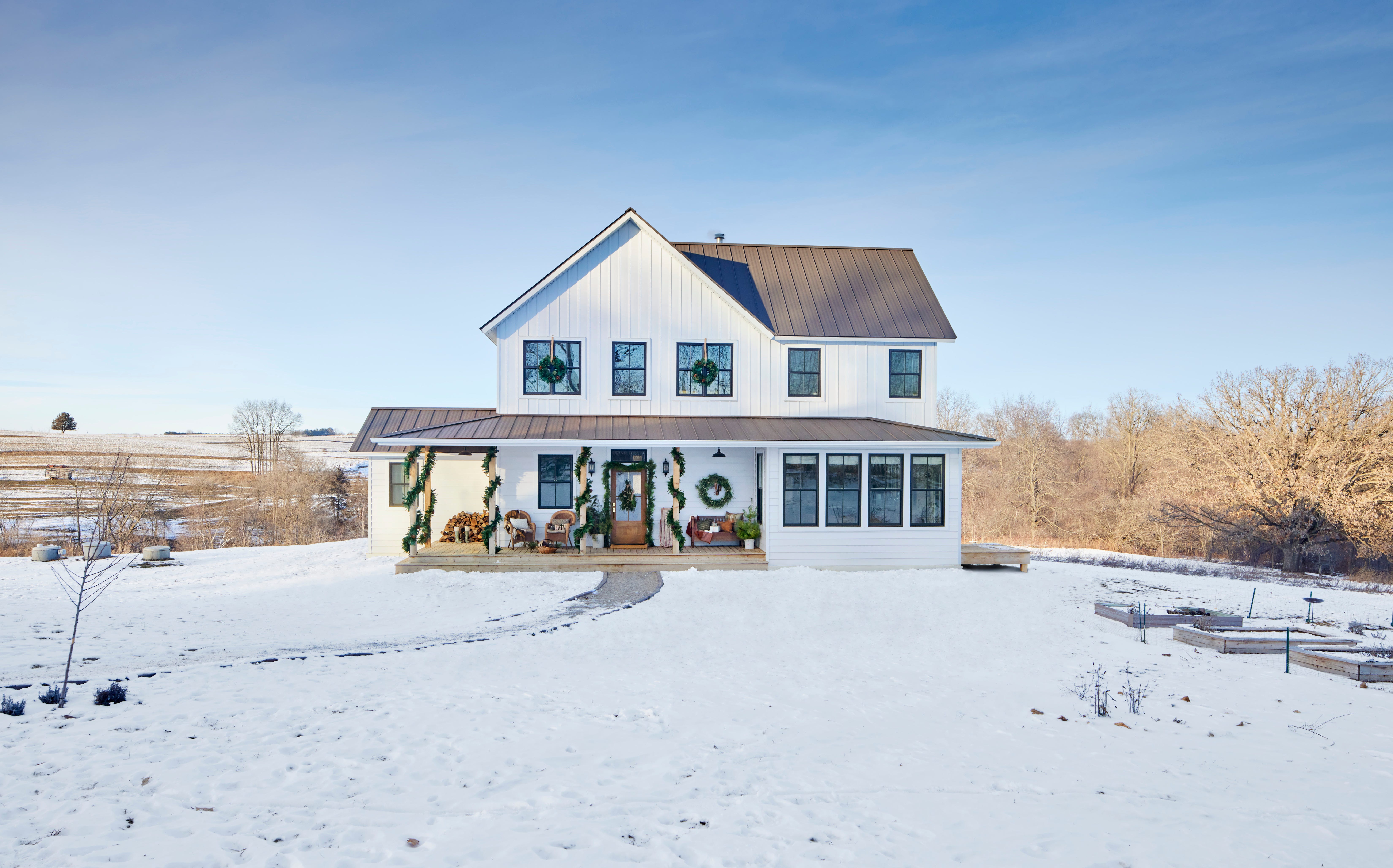 It's a Cozy Homestead Holiday at This Midwestern Farmhouse