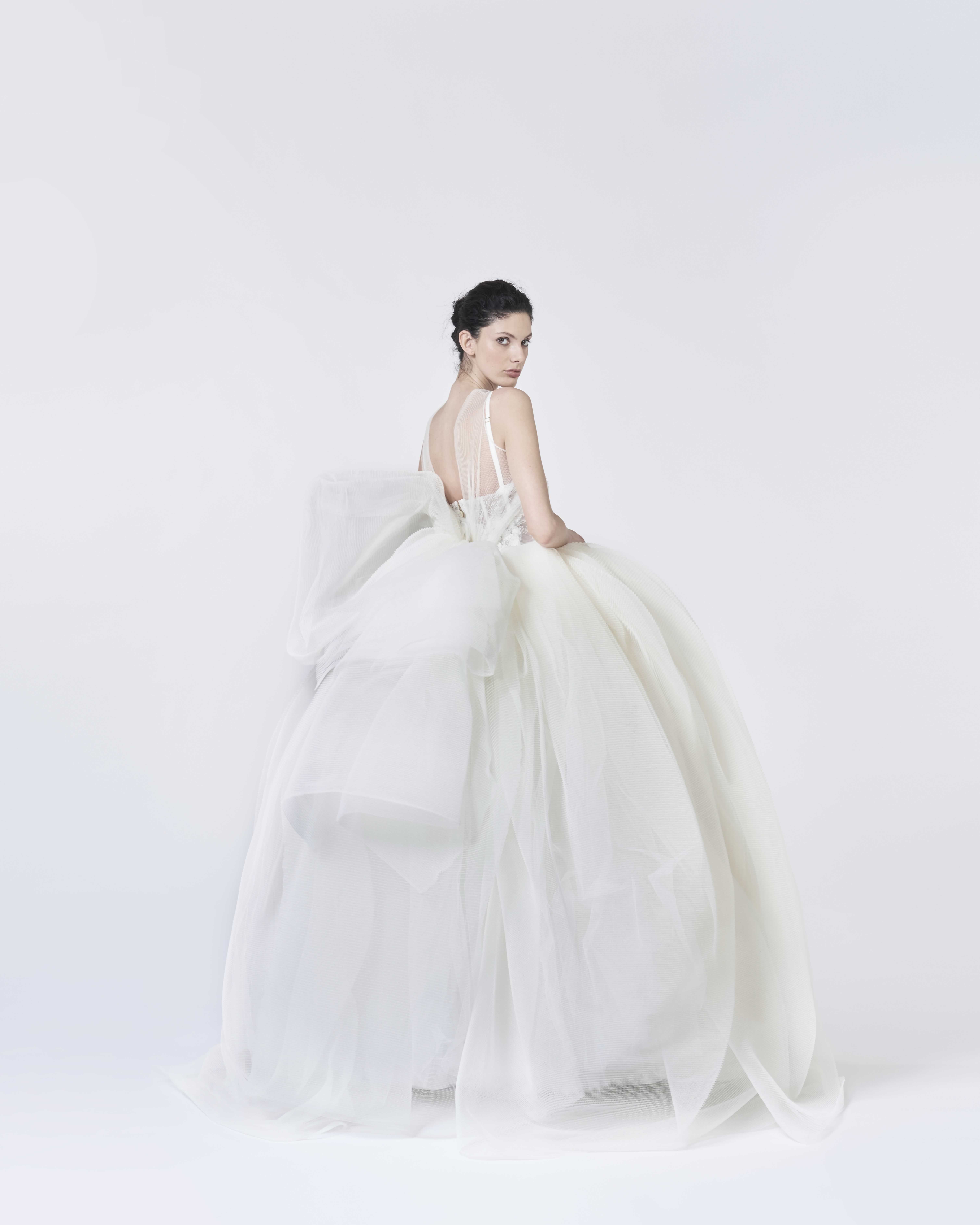 アントニオ リーヴァ2021FALLコレクション｜ELLE mariage [エル