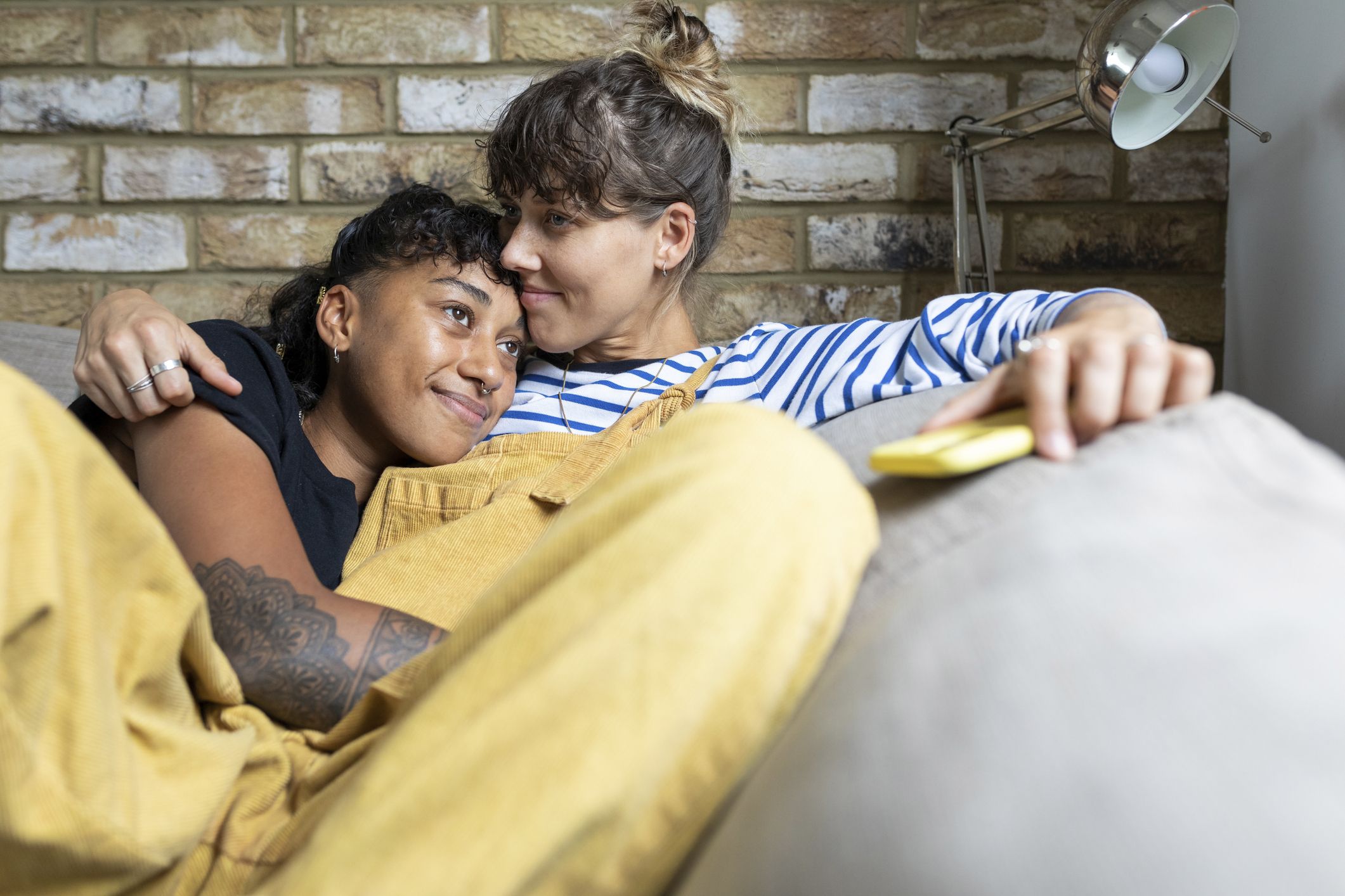 Girl On Girl For Boy - Am I a lesbian? How to know if you're a lesbian