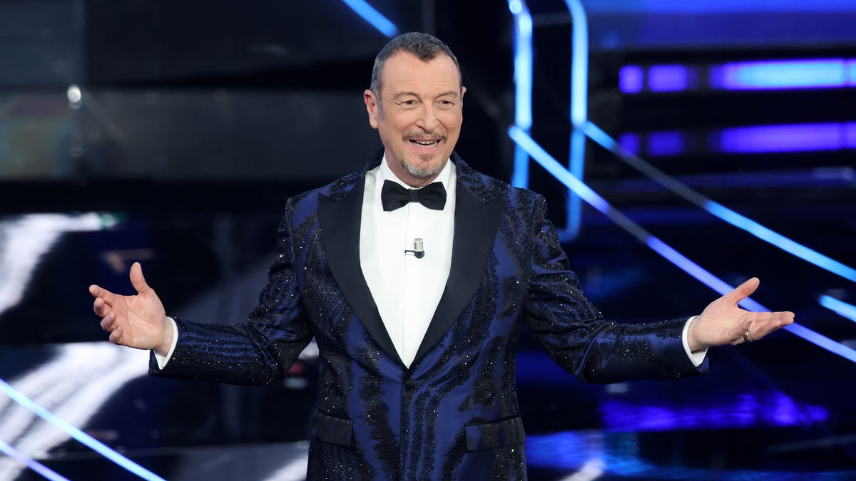 amadeus-attends-the-74th-sanremo-music-festival-2024-at-news-photo-1707398292.jpg?crop=1xw:0.84375xh;center,top&resize=1200:*