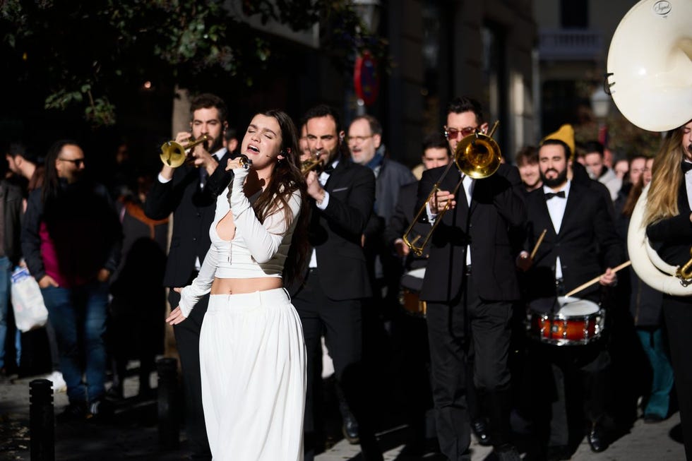 amaia actuacion la revuelta