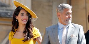 Bruiloftsseizoen in aantocht: schitter in de mosterdgele jurk van Amal Clooney. Gezien bij de huwelijksceremonie van prins Harry en Meghan Markle. 