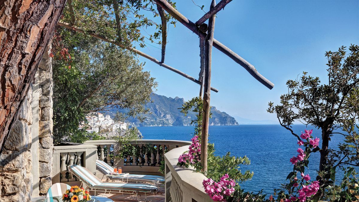 Belmond Hotel Caruso - Ravello, Amalfi Coast, Italy - Exclusive 5 Star  Luxury Resort