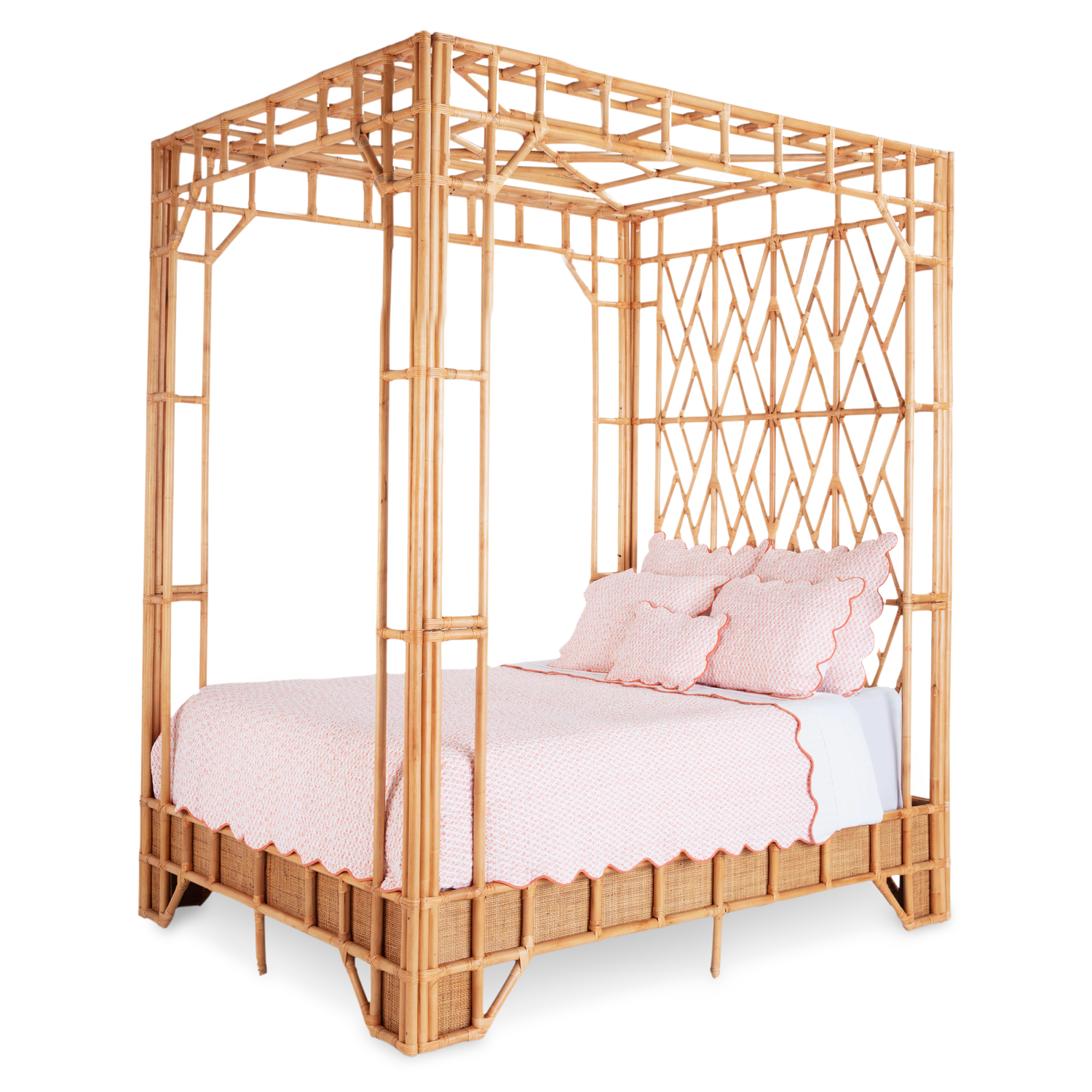 https://hips.hearstapps.com/hmg-prod/images/amanda-lindroth-canopy-bed-1586895163.png