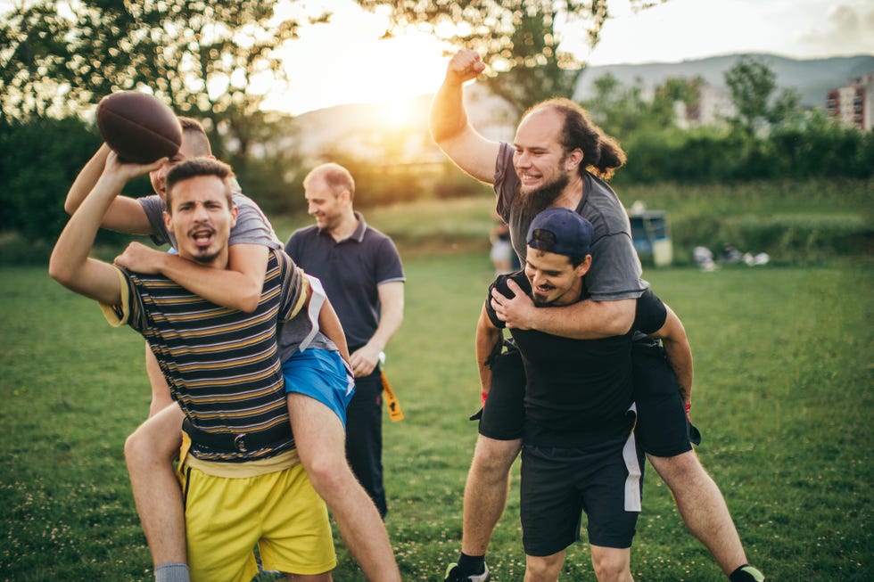 amateurs playing american football