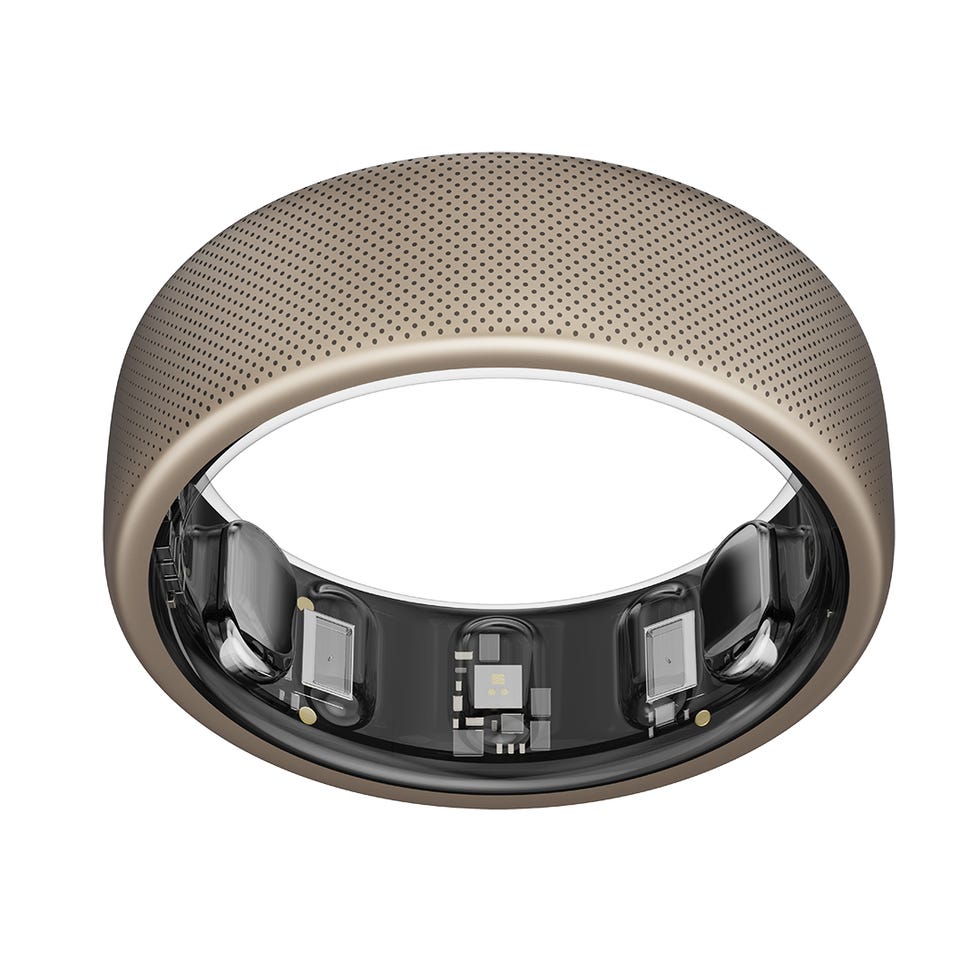 el anillo amazfit helion ring que lleva el maratoniano kelvin kiptum