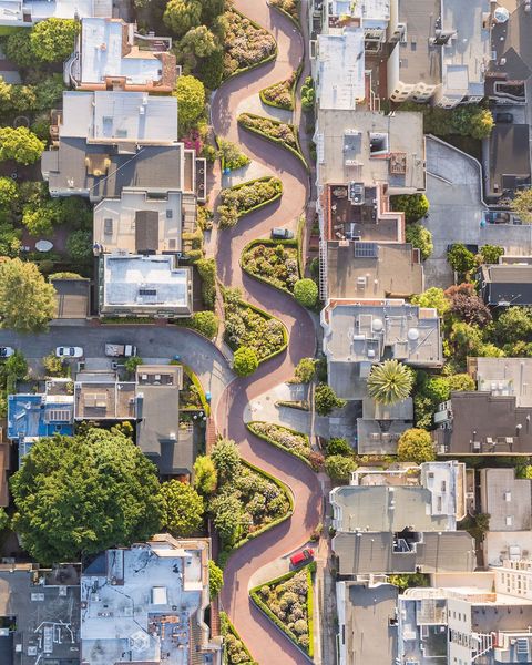 San Franciscos steile Lombard Street heeft een fel betwiste reputatie als de meest kronkelende straat ter wereld