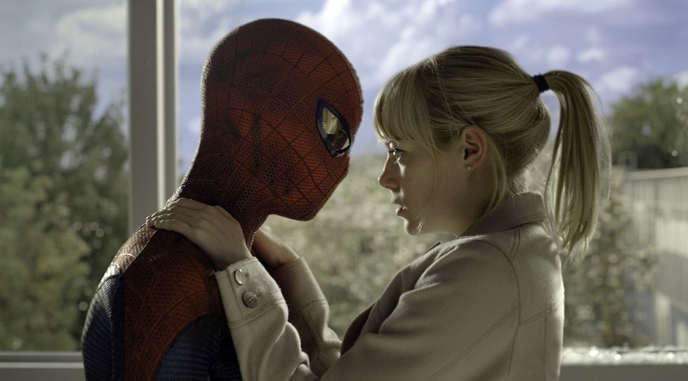 Andrew Garfield als Spider Man und Emma Stone als Hauptdarsteller in „The Amazing Spider Man“.
