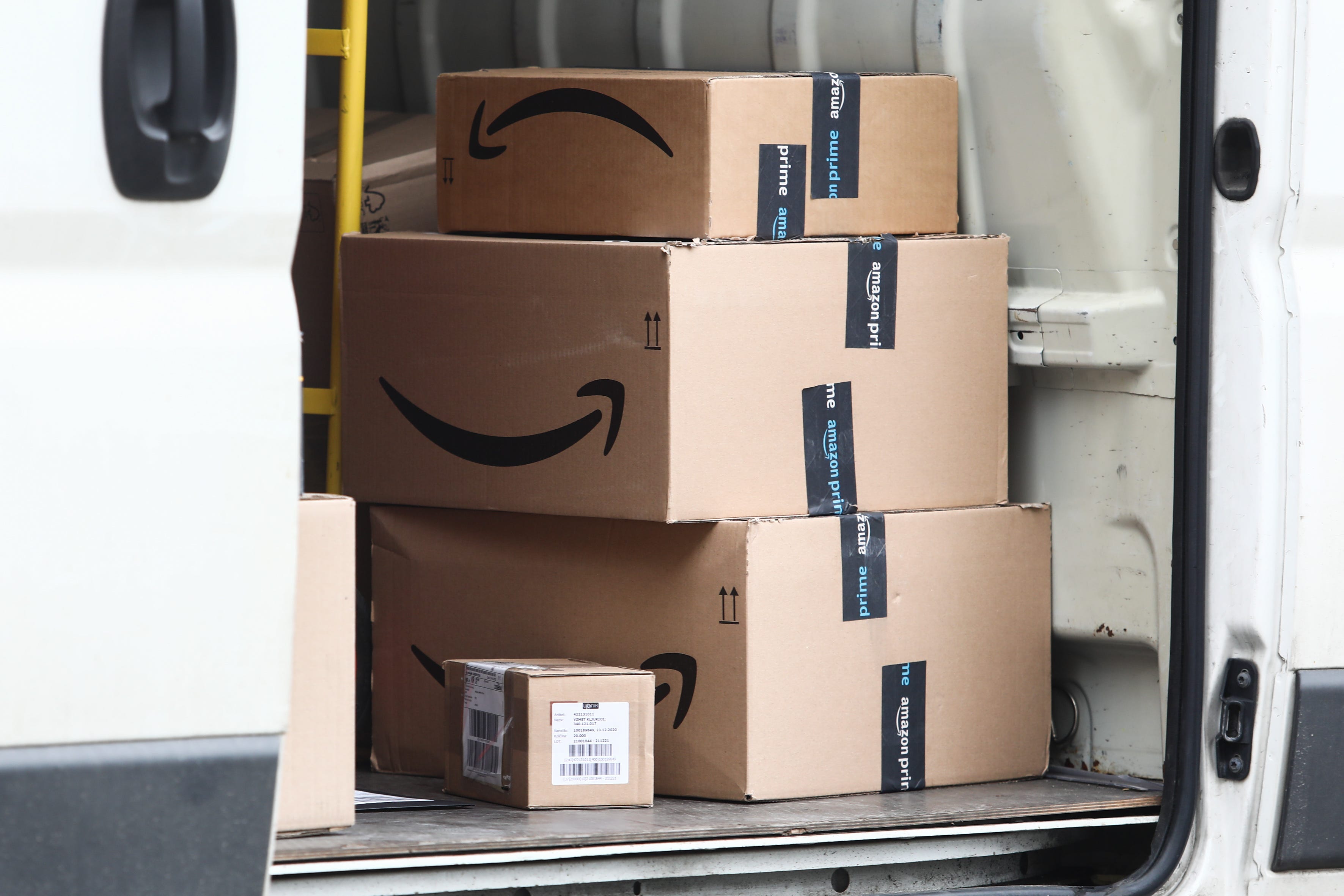 Amazon Is Already Dropping Prices Ahead of Black Friday