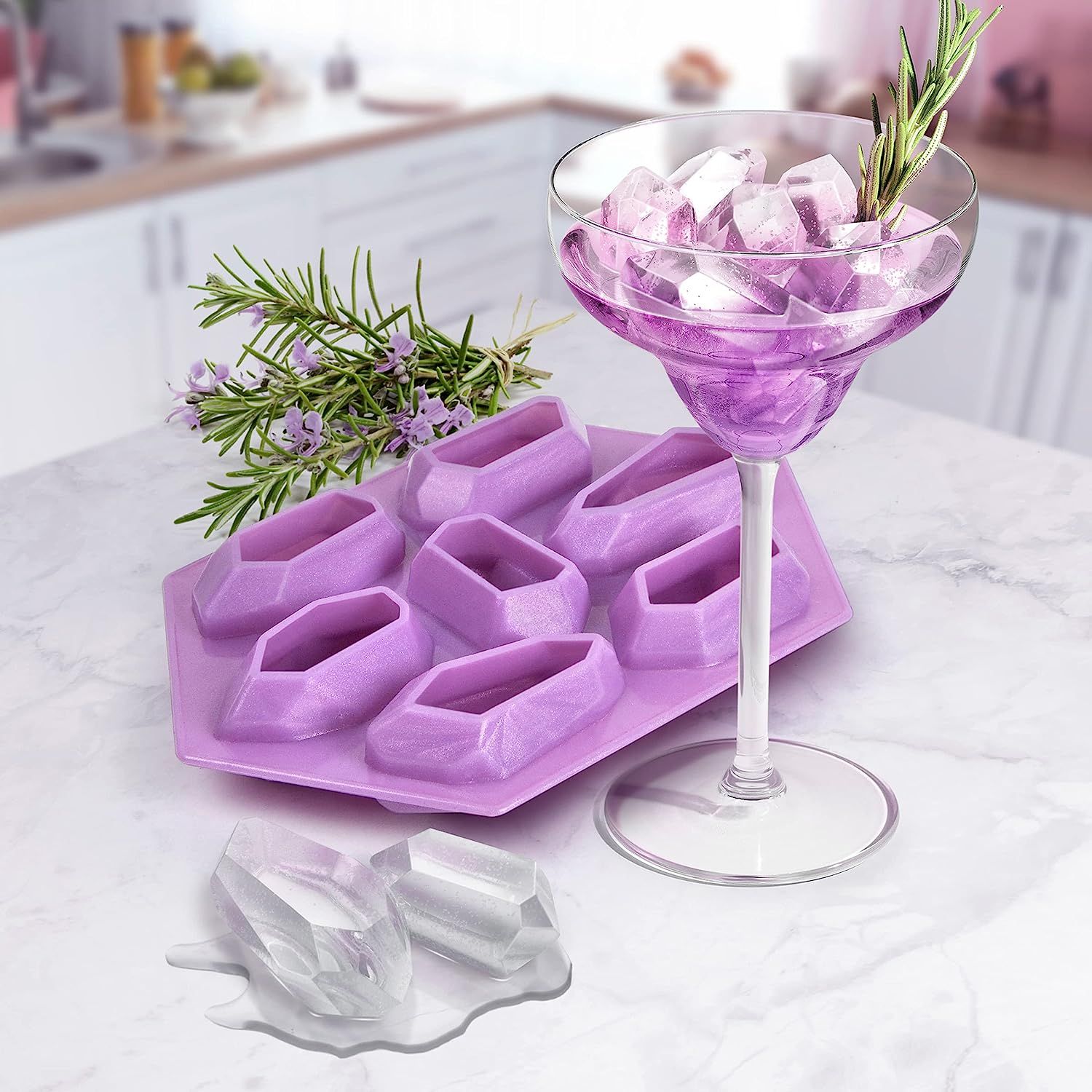 9 Weird Ice Cube Molds That Will Make Your Friends Laugh