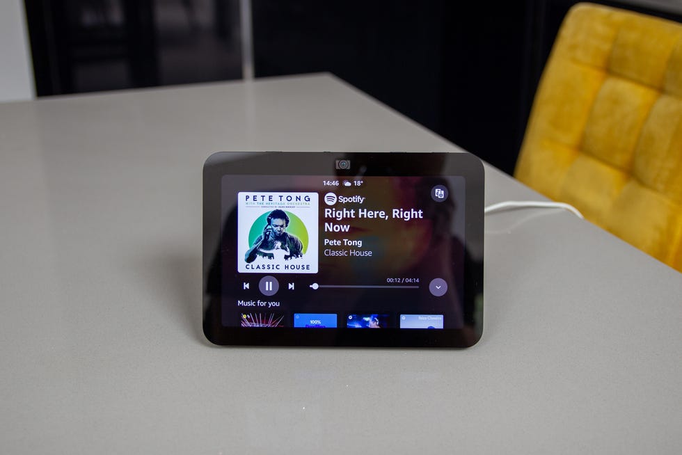 amazon echo show 8 review
