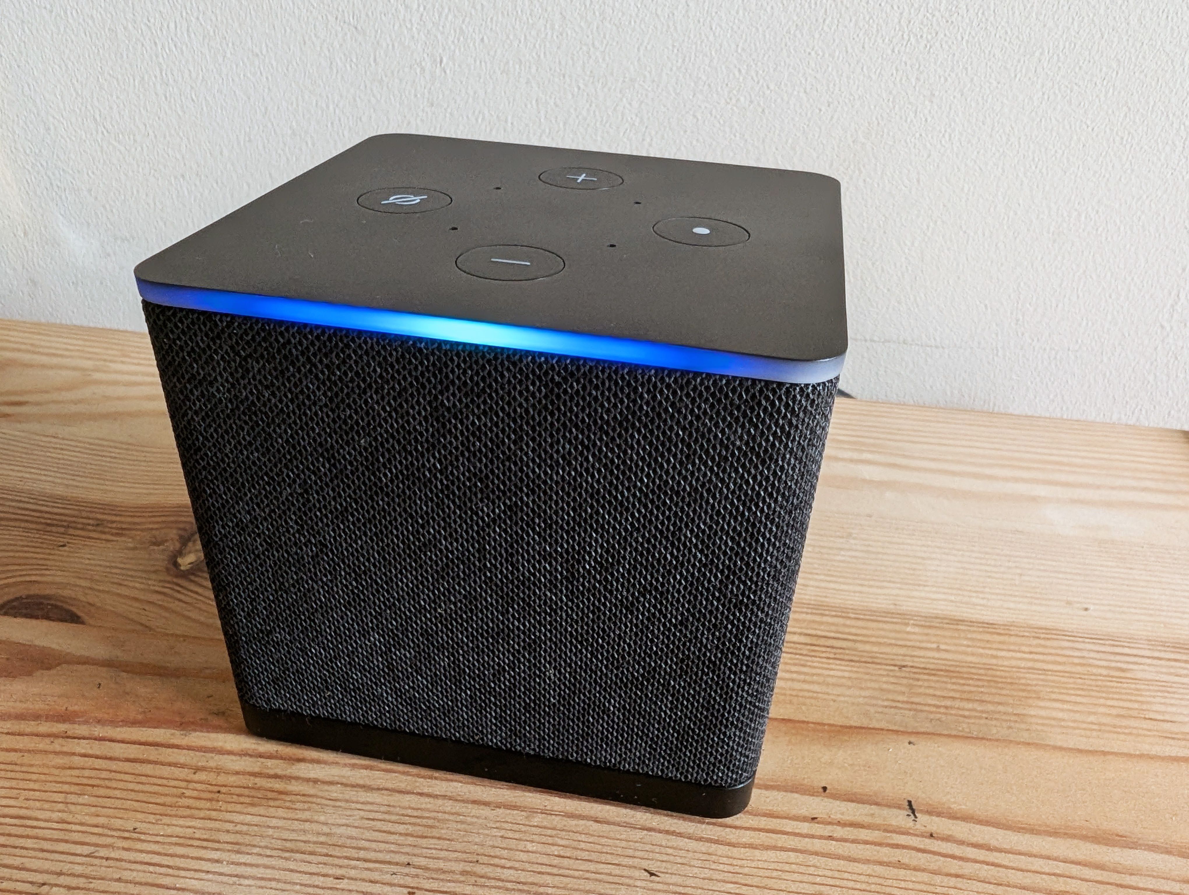 amazon-fire-tv-cube-2-