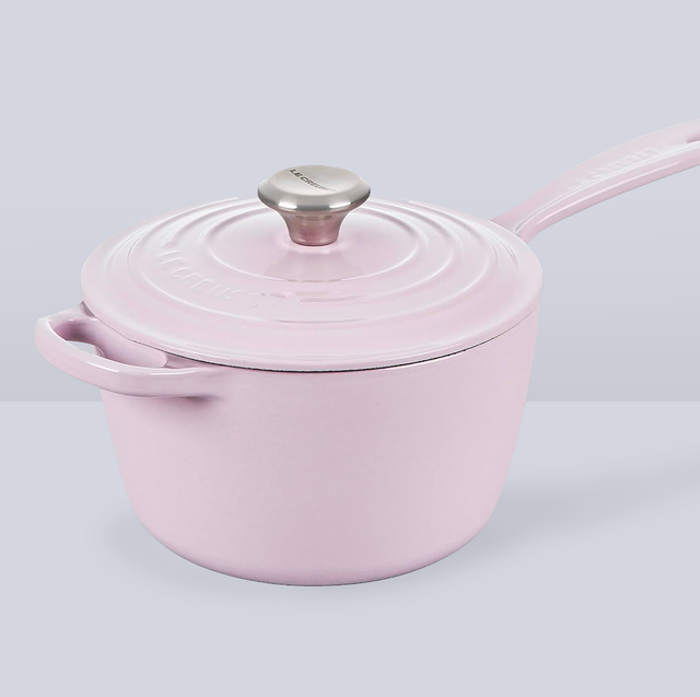 https://hips.hearstapps.com/hmg-prod/images/amazon-le-creuset-651dcd723defd.png?crop=0.502xw:1.00xh;0.250xw,0&resize=640:*